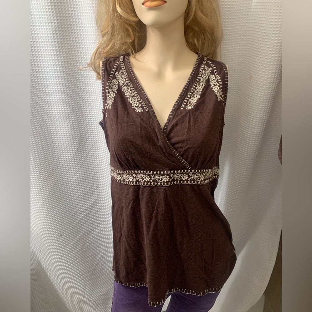Brown Sleeveless Charter Club Embroidered Y2K Tank Top